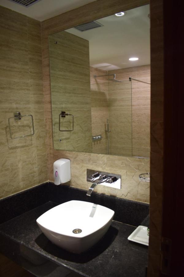 Hotel Ambica Katra מראה חיצוני תמונה