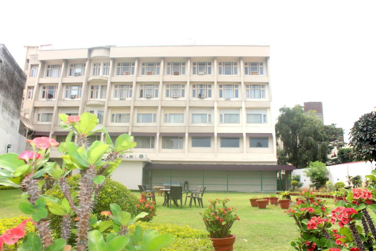 Hotel Ambica Katra מראה חיצוני תמונה