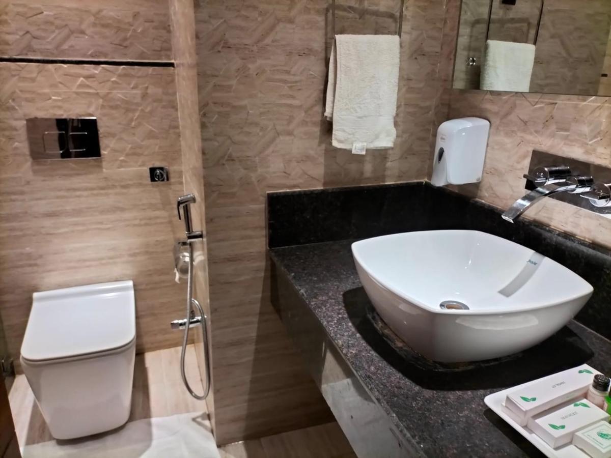 Hotel Ambica Katra מראה חיצוני תמונה