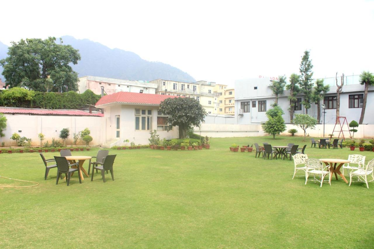 Hotel Ambica Katra מראה חיצוני תמונה