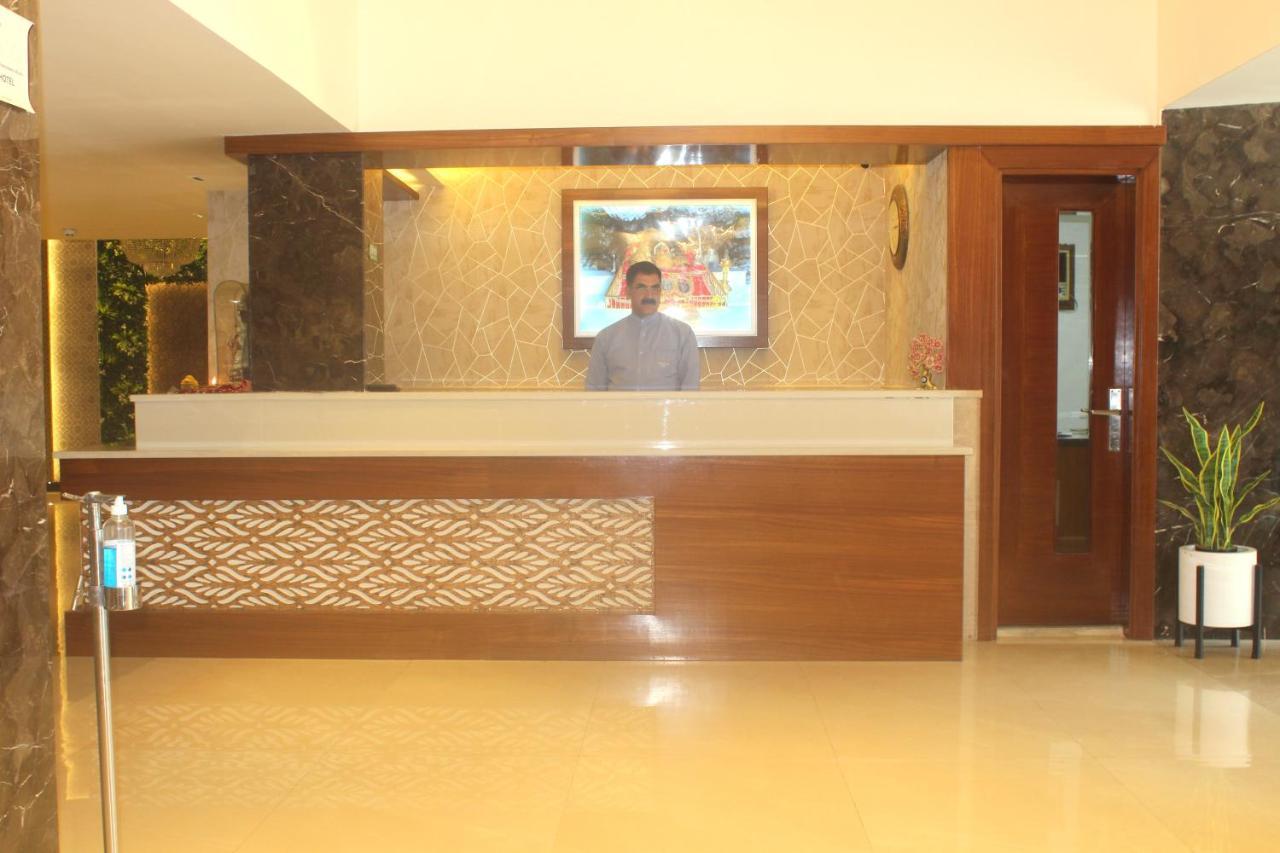Hotel Ambica Katra מראה חיצוני תמונה