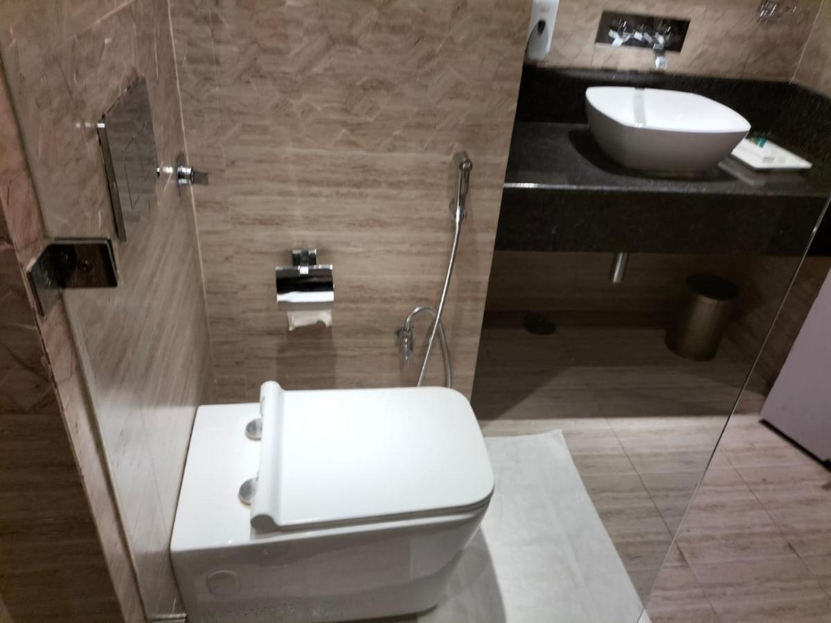 Hotel Ambica Katra מראה חיצוני תמונה