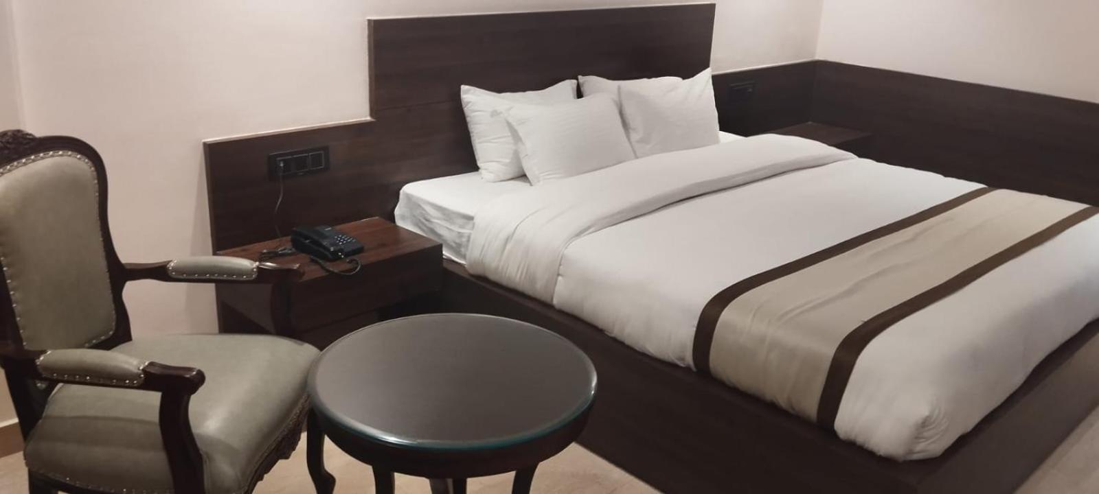 Hotel Ambica Katra מראה חיצוני תמונה