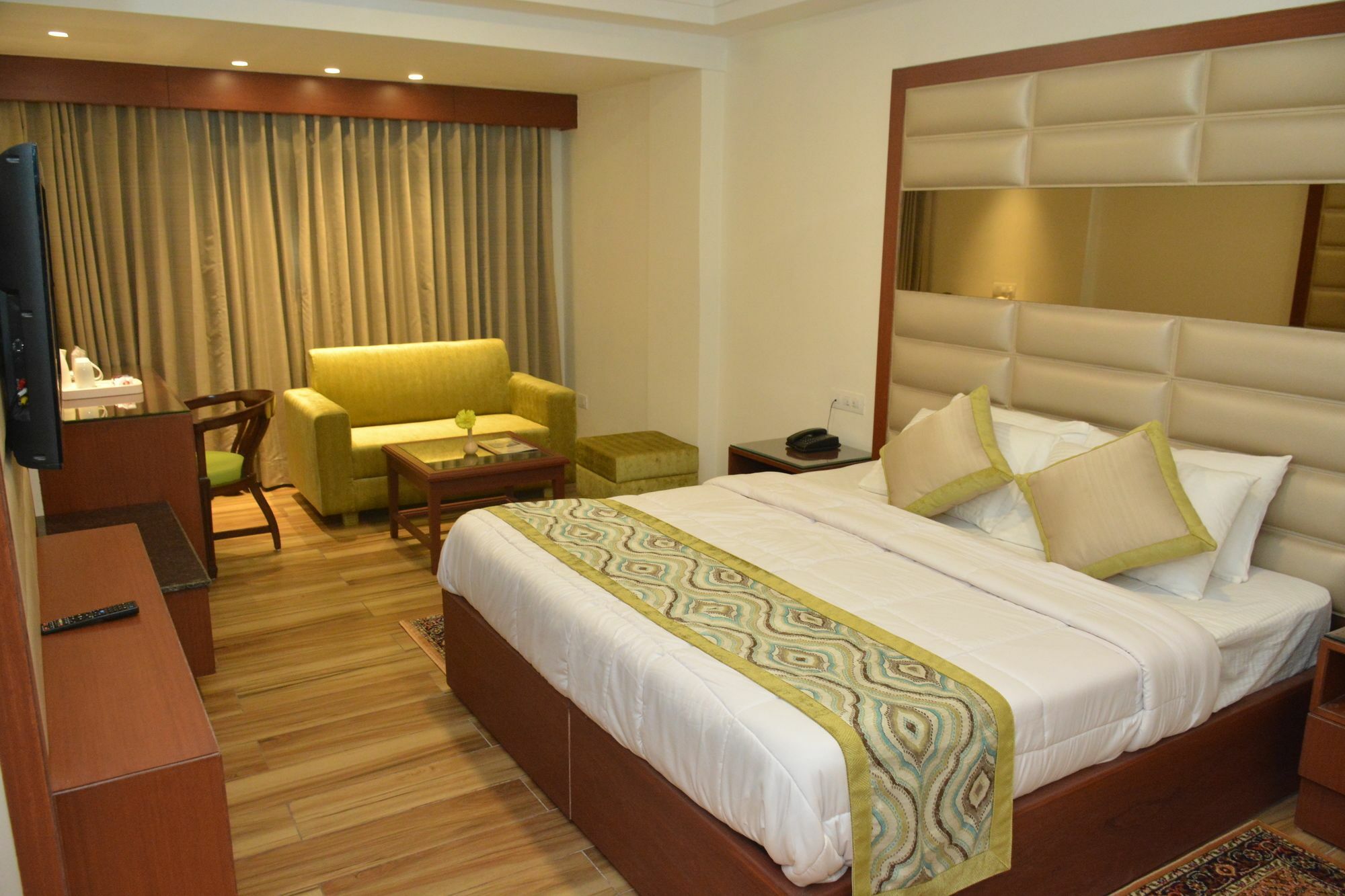 Hotel Ambica Katra מראה חיצוני תמונה