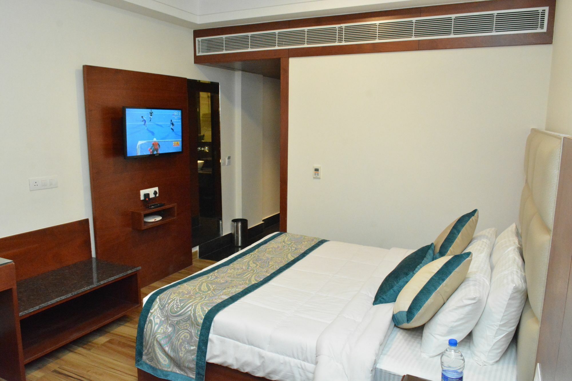 Hotel Ambica Katra מראה חיצוני תמונה